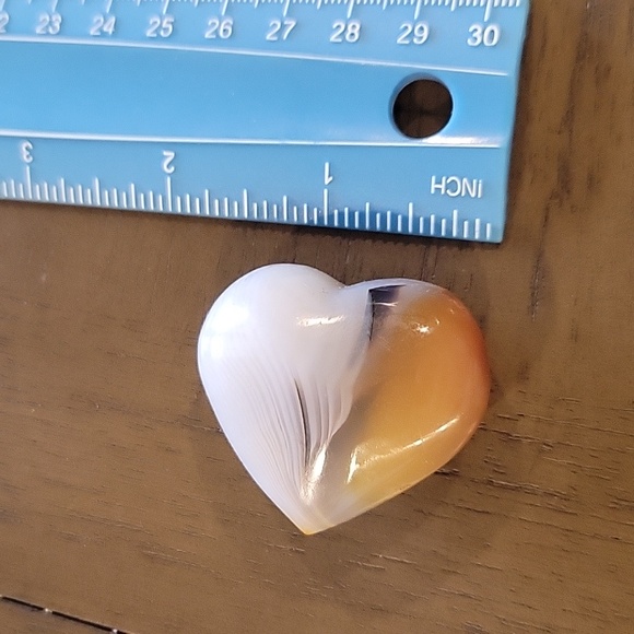 Agate Crystal Heart - Picture 4 of 4